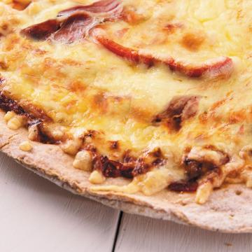 Gluten Free Pizza with Pork oregano meat & Yellow cheese